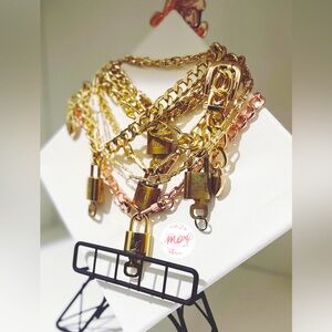 LV 200s Lock & Key - Unlisted Items for Live Show